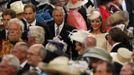 Britain's Catherine, Duchess of Cambridge (R), Prince Charles (2nd R), Prince William (2nd L) and Prince Harry (L) arrive for a thanksgiving service to mark the Queen's Diamond Jubilee at St Paul's Cathedral in central London June 5, 2012. Queen Elizabeth began the fourth and final day of her Diamond Jubilee celebrations on Tuesday with an appearance at the thanksgiving service in St. Paul's Cathedral ahead of a horse-drawn procession and a wave from Buckingham Palace. REUTERS/Suzanne Plunkett (BRITAIN - Tags: ROYALS SOCIETY ENTERTAINMENT RELIGION) Published: Čer. 5, 2012, 12:49 odp.