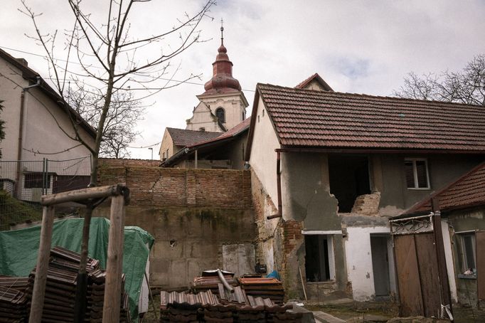 Kostomlaty pod Řípem a Ctiněves.