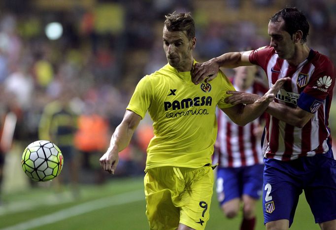 Roberto Soldado a Diego Godin