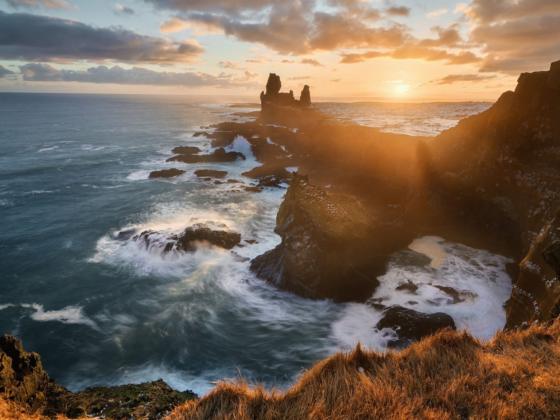 FOTO: Krásy Islandu objektivem fotografa Marka Ondráčka, Dvě tváře Islandu: Fotograf Ondráček o boji s živly a polární září, Magazín, fotogalerie