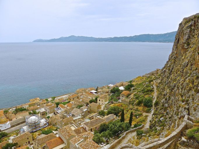 Město Monemvasia, Peloponéský poloostrov, Řecko.