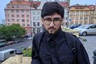 Doktoranda z "Karlovky" odsoudili za špionáž na 15 let. Je nevinný, zní z Česka