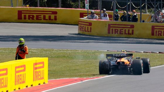 Havarovaný McLaren Landa Norrise ve VC Kanady F1 2025