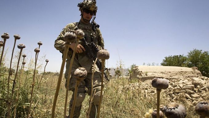 Foto: Vojáka těžce potrhala mina, teď zase sní o návratu