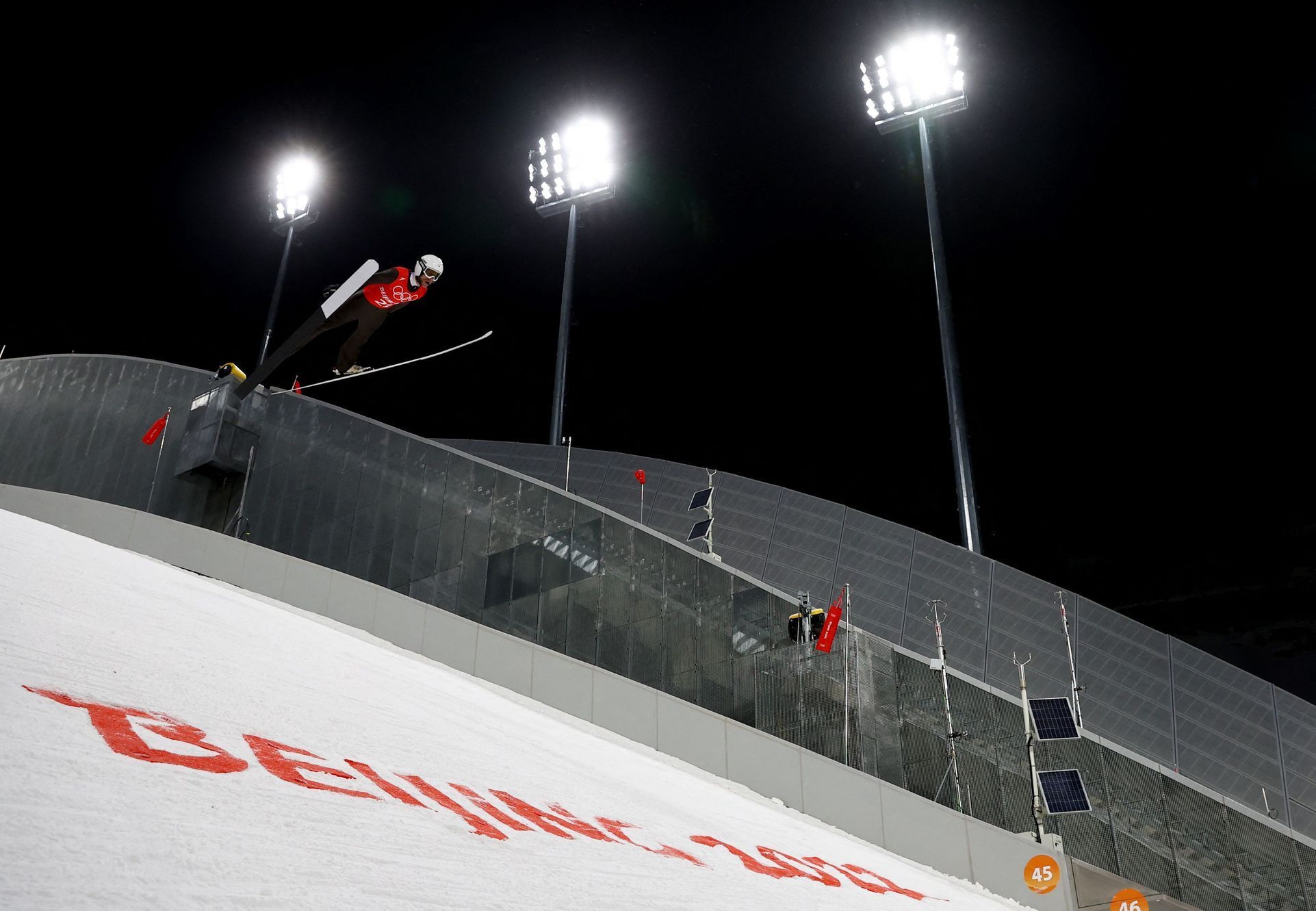 Skokan na lyžích Roman Koudelka trénuje v Pekingu za ZOH 2022