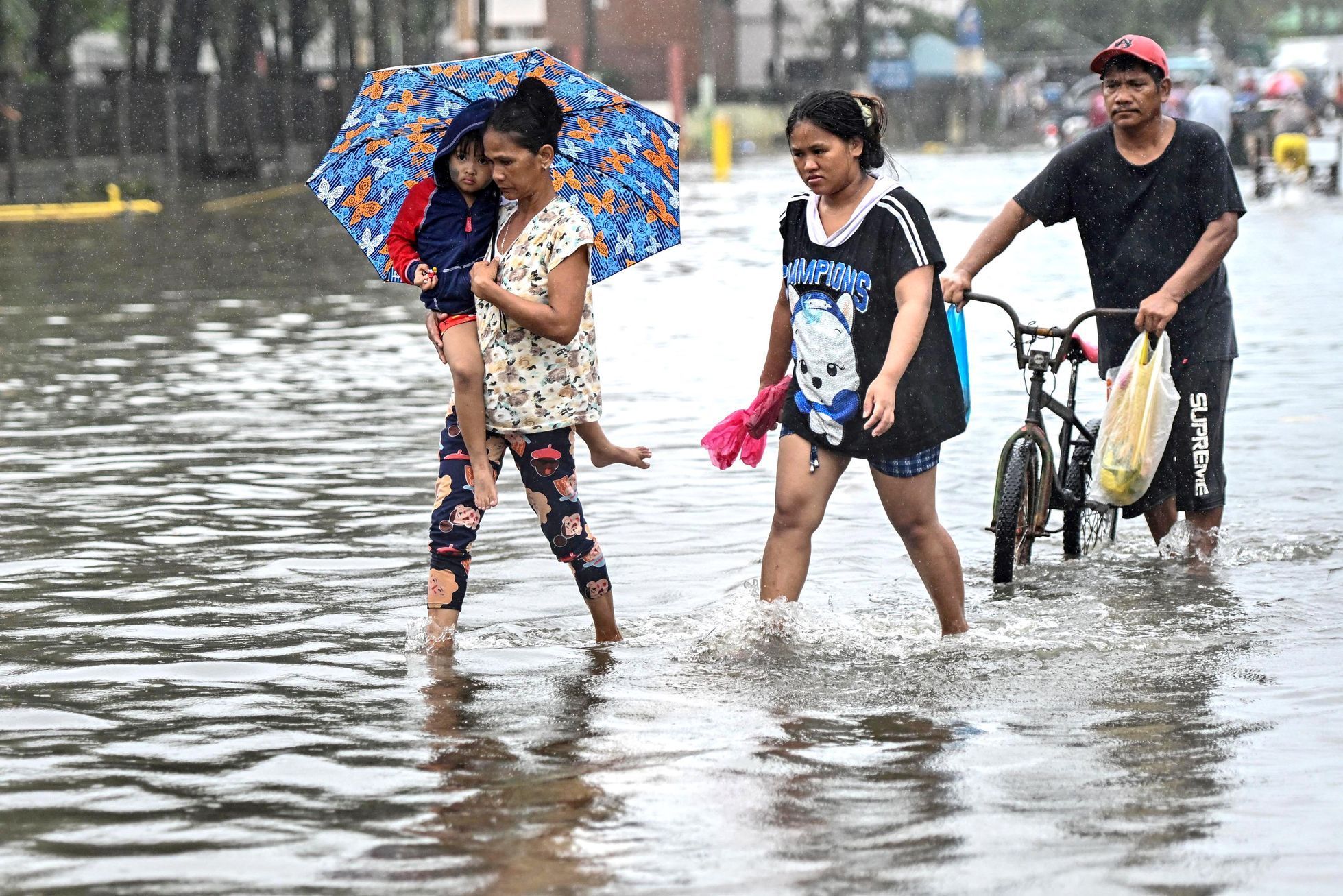 Filipíny, Tajfun, Fung-wong