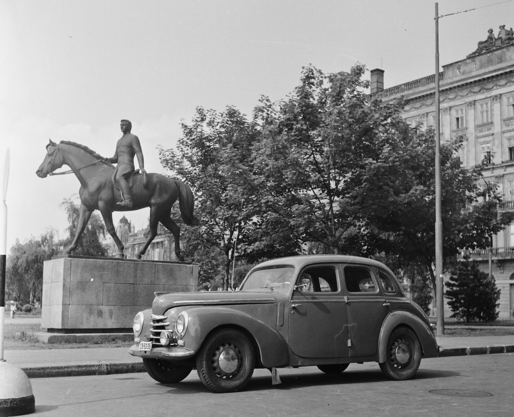 Škoda 1102