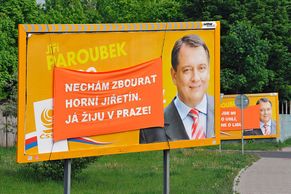 Jak Greenpeace "zhanobili" billboardy Jiřího Paroubka