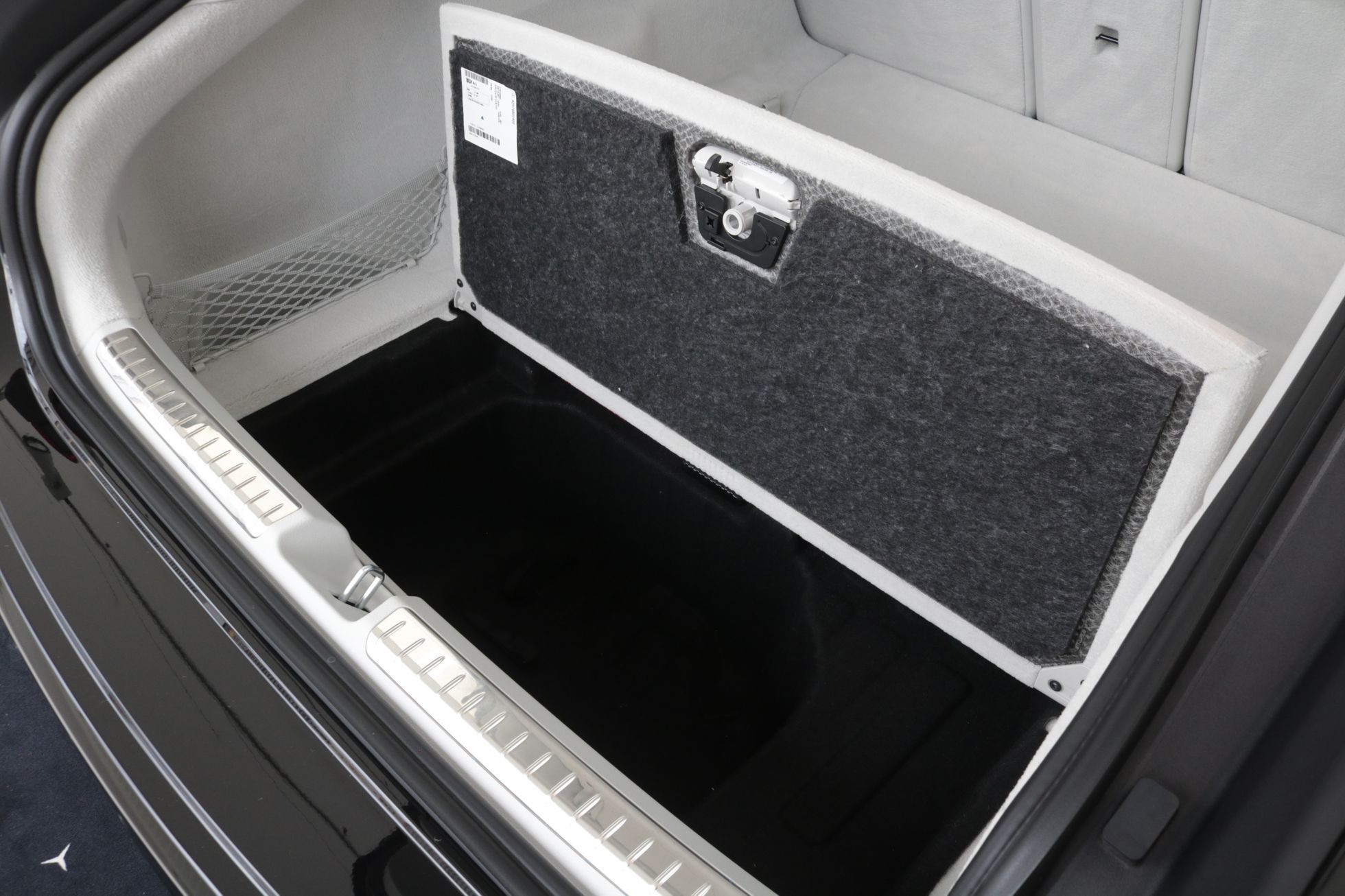 Mercedes EQS