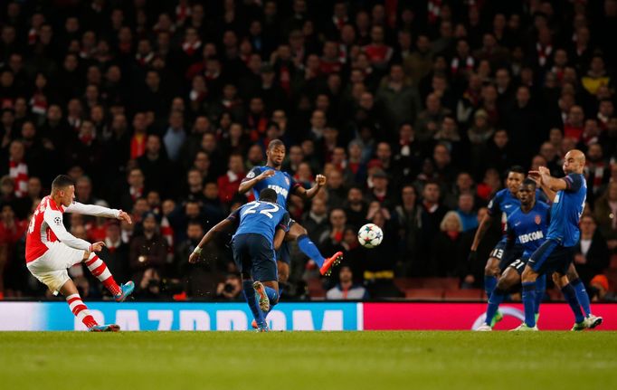 Football: Arsenal's Alex Oxlade Chamberlain scores their first goal