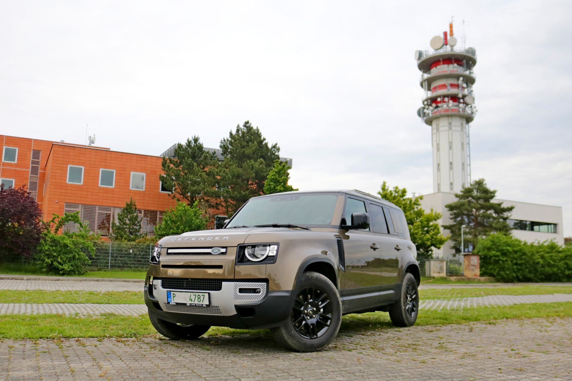 Land Rover Defender 2020