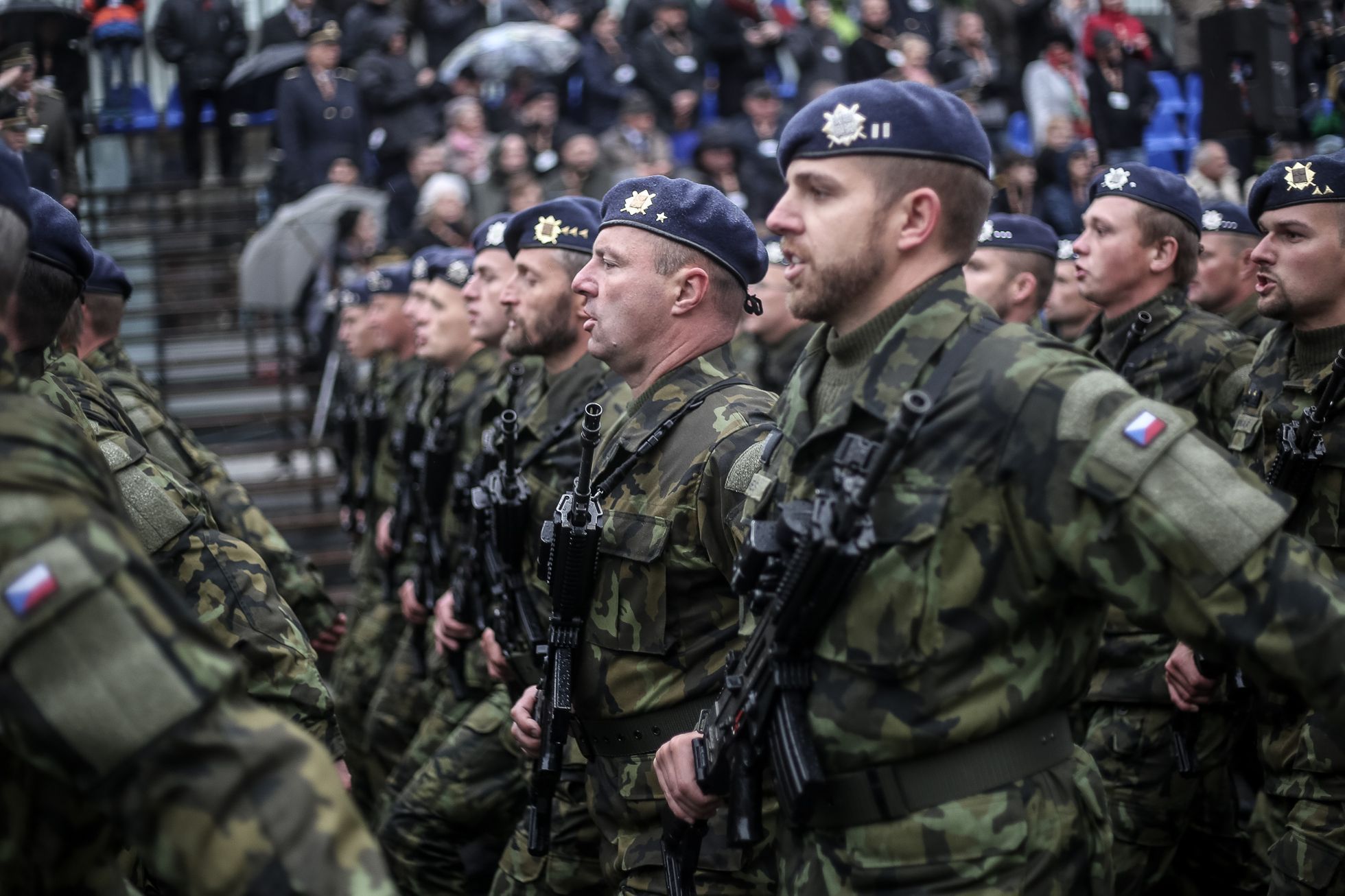 Vojenská přehlídka a pietní akt na Vítkově ke 100 letům Československa