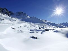 Francouzský Meribel, součást lyžařského areálu Tři údolí. Tady měl nehodu Michael Schumacher.