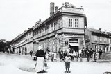 Roh Zenklovy (tehdy Fügnerovy) a Primátorské ulice na začátku 20. století.