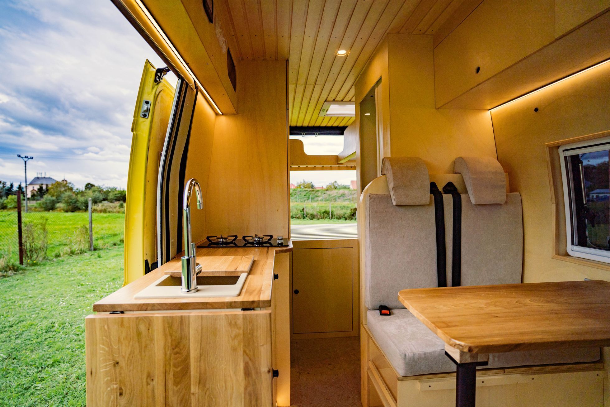 Rychtařík, obytné auto, cestování, nomádi, rodina