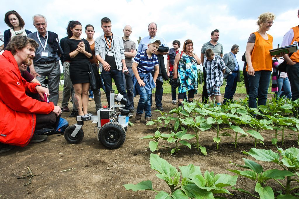 Soutěž polních robotů