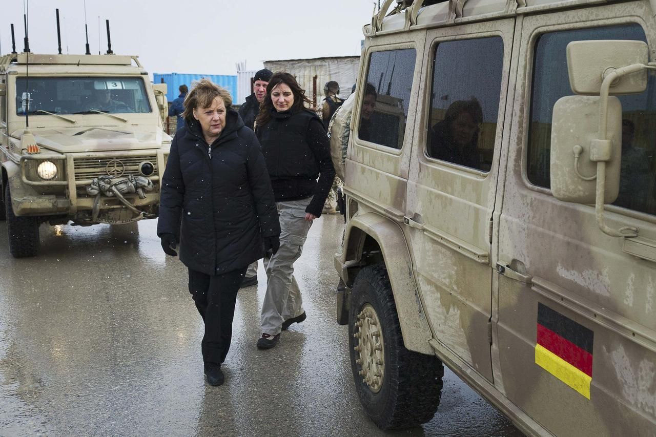 Angela Merkelová přiletěla na nečekanou návštěvu do Afghánistánu