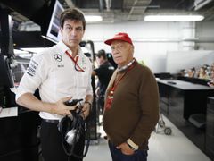 Toto Wolff a Niki Lauda.