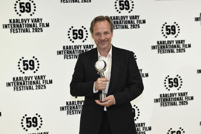 Sarsgaard převzal letošní cenu prezidenta festivalu.