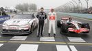 F1 versus NASCAR: Tony Stewart a Lewis Hamilton