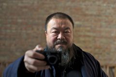 Ocelová výstava Aj Wej-weje kritizuje čínskou vládu