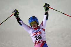 Paralelní slalom v Itálii vyhrála Dirazová. Dubovská má po porážce od Shiffrinové bod