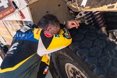 Zdrcený Šoltys etapu nedojel, Macík na Rallye Dakar sahá po obhajobě triumfu