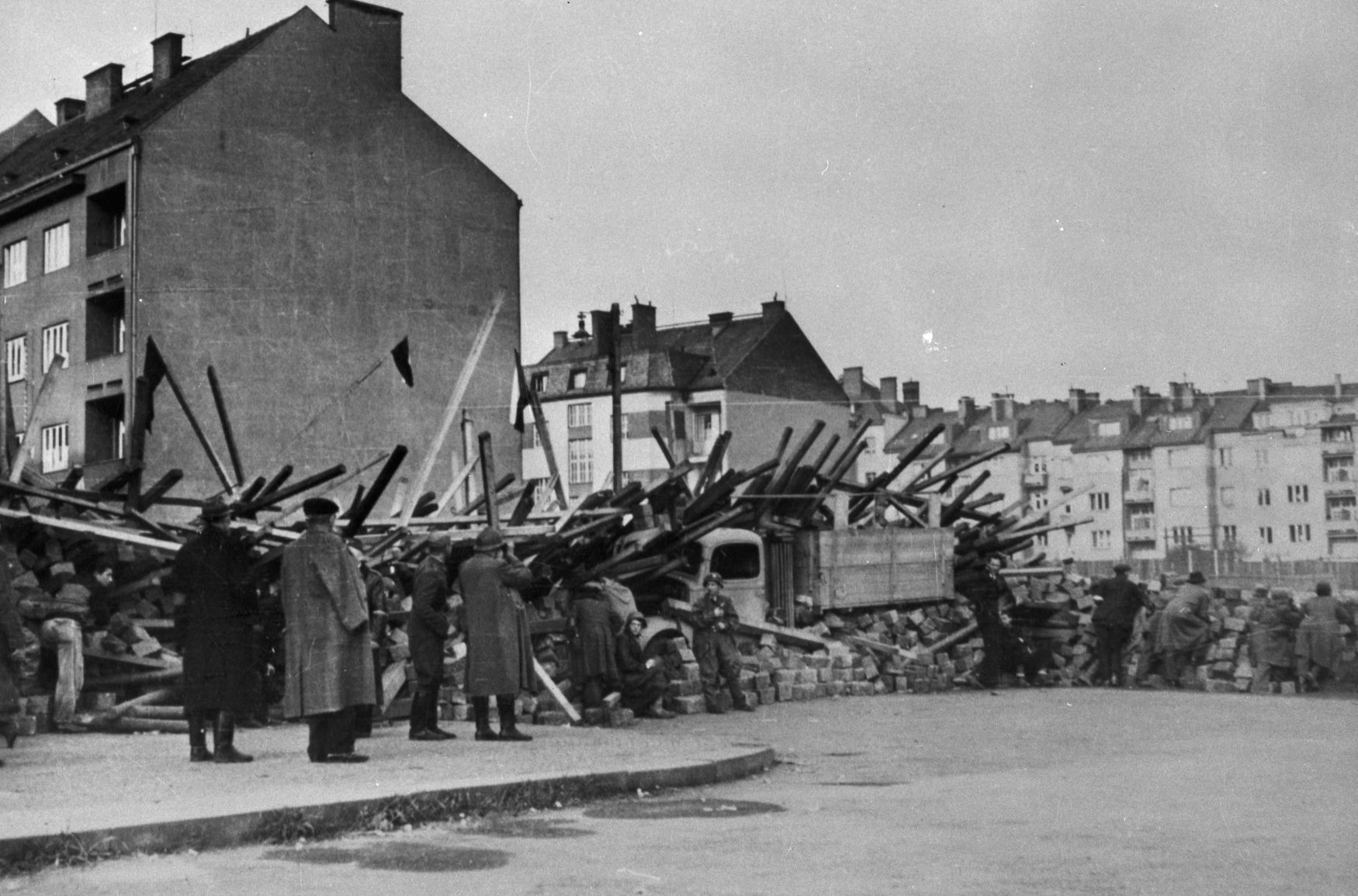 Barikáda, pražské povstání 1945
