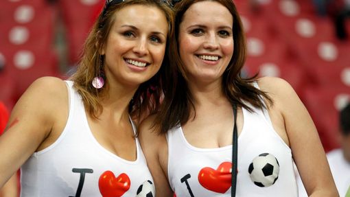 Fanoušci před čtvrtfinálovým utkáním Česko - Portugalsko na Euru 2012.