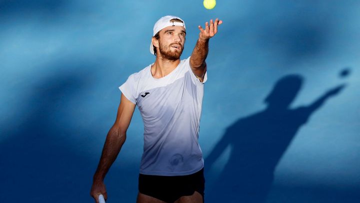 Macháč - Fonseca 7:6, 6:2. Českému tenistovi chybí už jen jeden set k postupu; Zdroj foto: Reuters