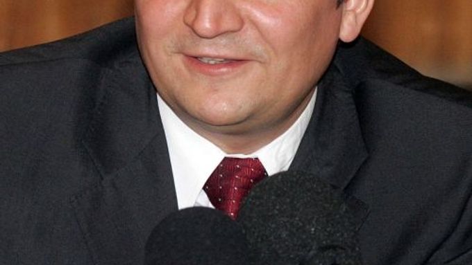 Polský ministr financí Andrzej Mikosz ve středu 3. ledna rezignoval
