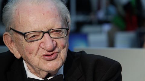 Stingl: Náčelníkem indiánů mě jmenovali se souhlasem KSČ, lidského masa jsem si jen lehounce kousnul