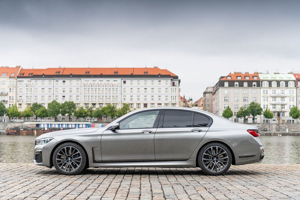 BMW 750i xDrive