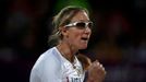 Americká plážová volejbalistka Kerri Walsh Jenningsováse raduje z povedeného bodu proti Češkám na OH 2012 v Londýně.