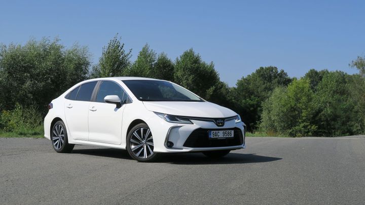Jde to i bez turba a hybridu. Nejlevnější Toyota Corolla překvapí všestranností; Zdroj foto: Martin Frei