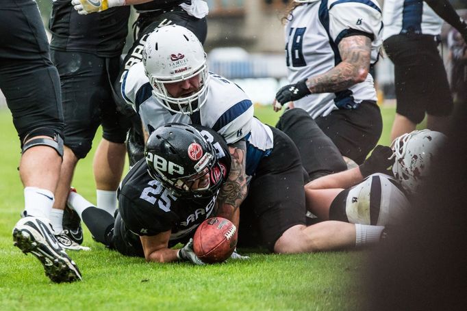 Finále ligy amerického fotbalu mezi Black Panthers a Ostrava Steelers.