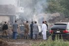 U Islámábádu spadl na domy vojenský letoun, zemřelo nejméně sedmnáct lidí