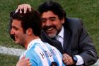 Maradona se chce soudit. Kvůli alkoholu a drogám