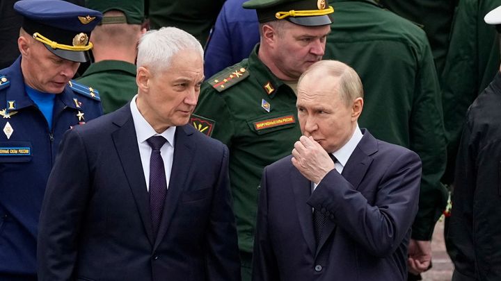Už odmítají mlčet. Putin má problém, špičky Kremlu odhalily tragický stav ruské kasy; Zdroj foto: Reuters