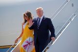 ... nebo amerického prezidenta Donalda Trumpa, který dorazil s manželkou Melanií.