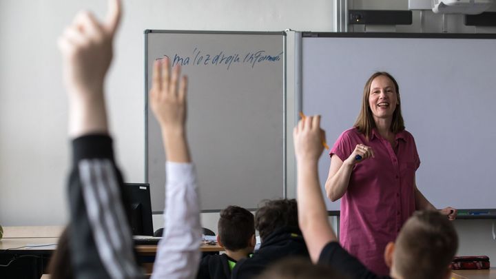 Kvíz: Středoškoláci to mají za sebou. Zvládli byste letošní maturitu z češtiny vy?