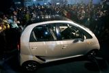 Tata Nano na automobilovém veletrhu v Dillí.
