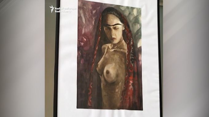Výstava aktů vyvolala v Tádžikistánu rozruch. Malířce vyhrožují smrtí