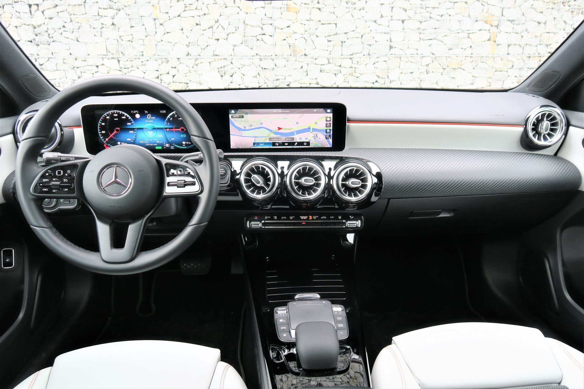Mercedes-Benz A 250e