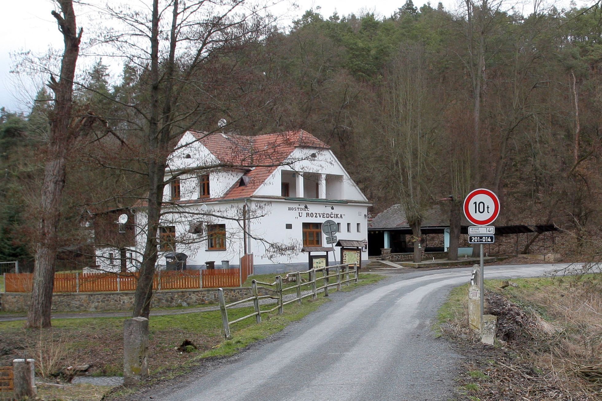 Berounka mezi Křivoklátem a Skryjemi