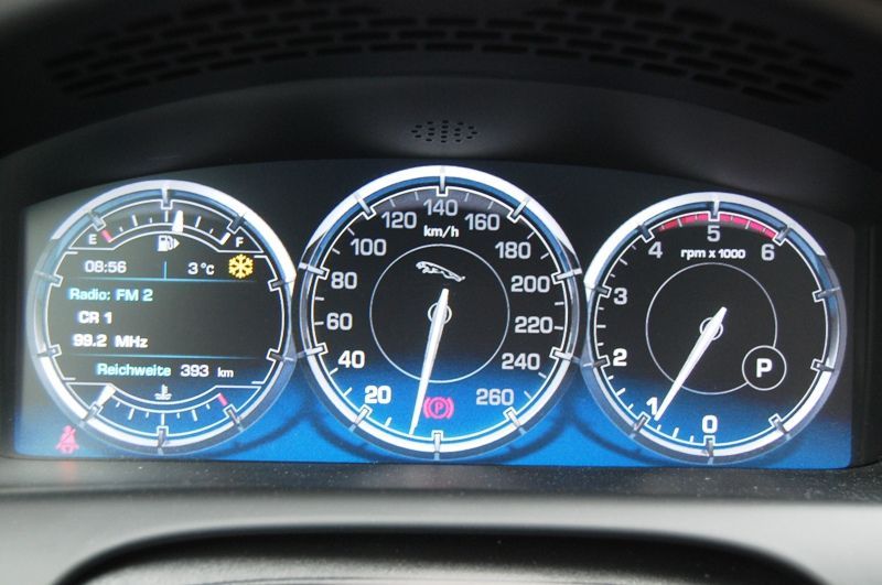 Test Jaguar XJ