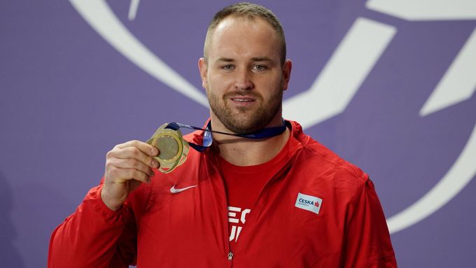 Koulař Tomáš Staněk se zlatou medailí z HME 2021