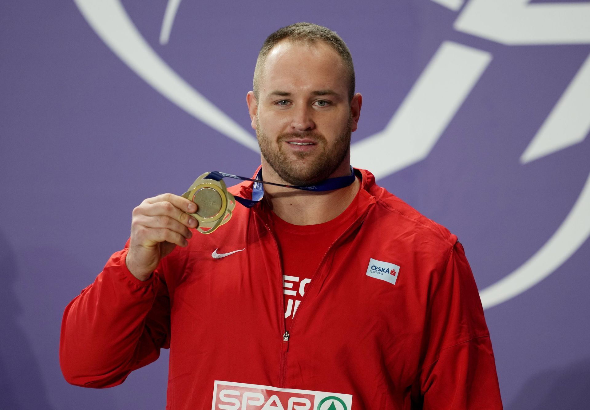 Koulař Tomáš Staněk se zlatou medailí z HME 2021