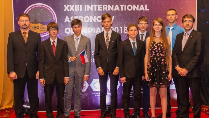 Foto: Tak mladí čeští astronomové vybojovali na celosvětové olympiádě čtyři medaile
