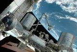 Záběry, které z Mezinárodní vesmírné stanice (ISS) zaslala posádka raketoplánu Atlantis.